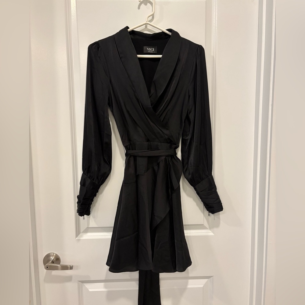Vici Elegant Black Long Sleeve Dress